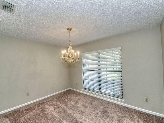 5th image of 11076 Copper Hill Dr