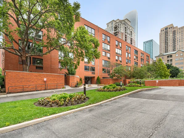 (undisclosed Address), Chicago, IL 60605