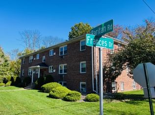 805 Raritan Rd #4, Clark, NJ 07066