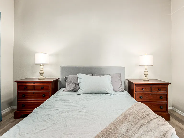 1001 N Pasadena St #50 — Photo 31
