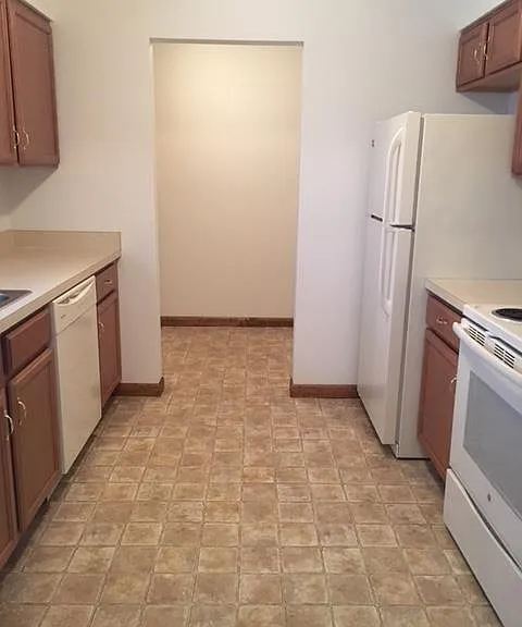 544 Circle Pine Dr — Photo 5