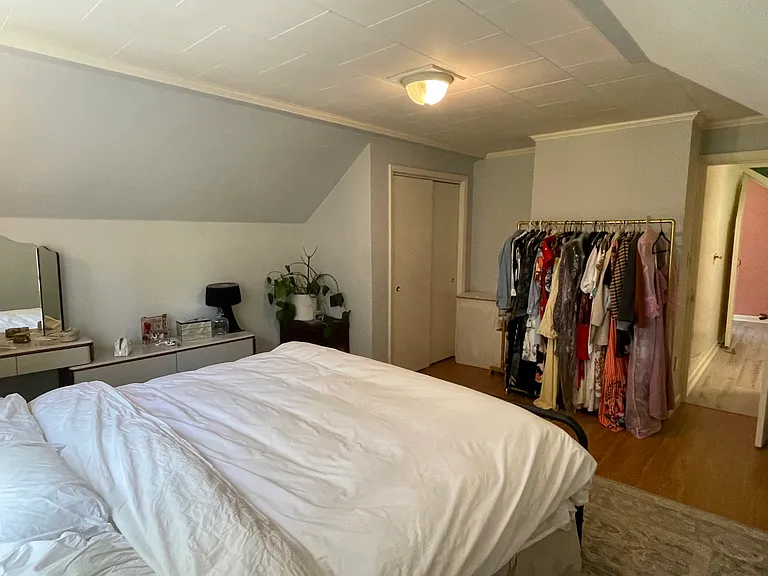23 Mack Ave — Photo 6