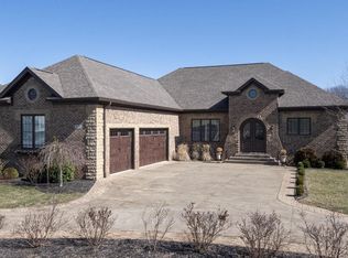 5203 Spring Mist Ct, Prospect, KY 40059