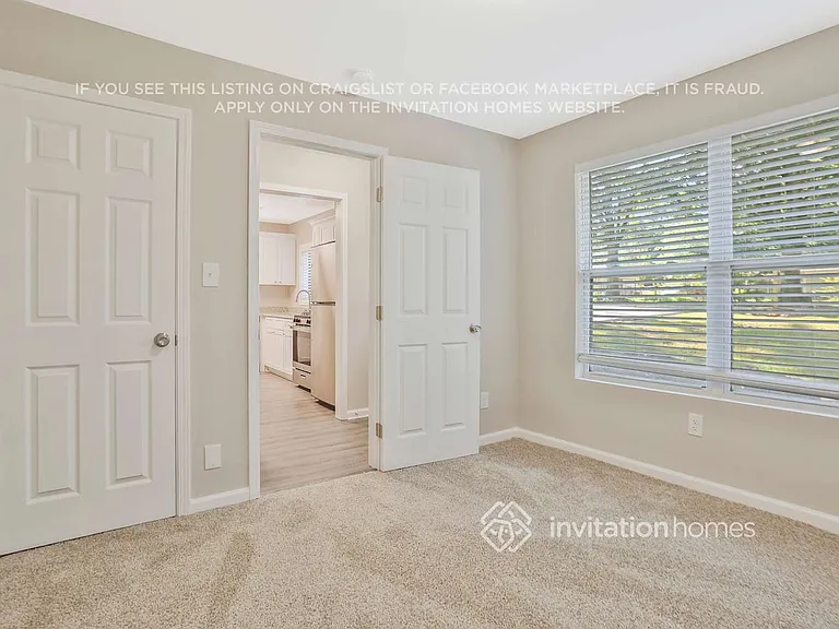 1816 Waldrep Cir SE — Photo 10