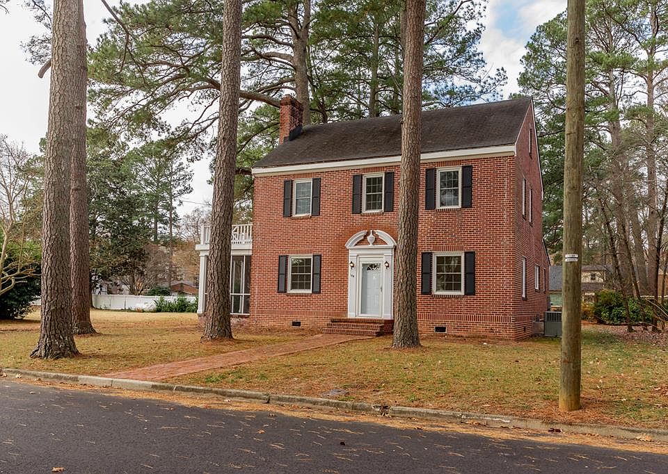 1st image of 108 Goodwyn St