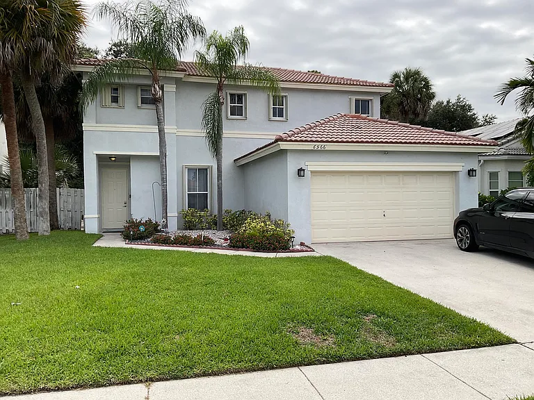 6566 Spring Meadow Dr — Photo 2