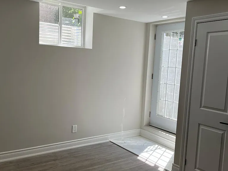 9 Annie Cres — Photo 8