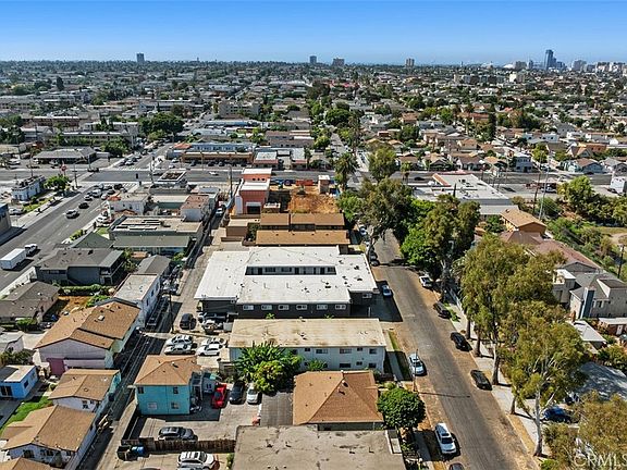 4th image of 1868 Gardenia Ave