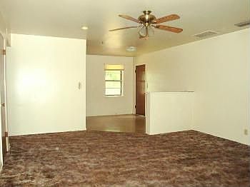 3rd image of 1424 Gunnison Dr