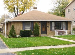 3351 S Schultz Dr, Lansing, IL