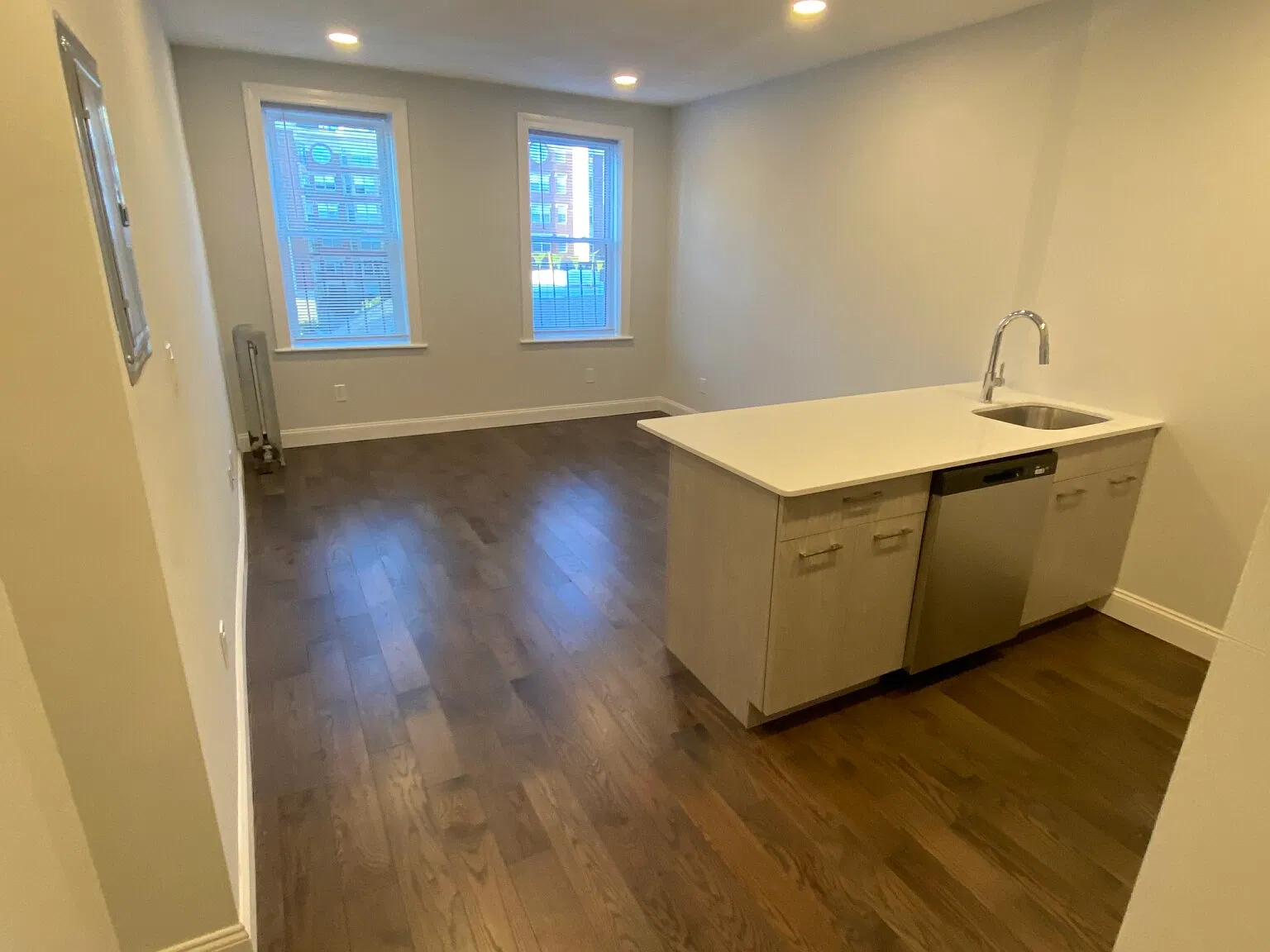 1 bed, 750 sqft, $2,700 — Photo 3