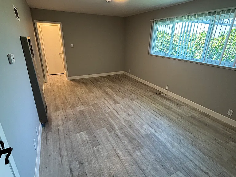 1113 Haddon Dr #6 — Photo 3