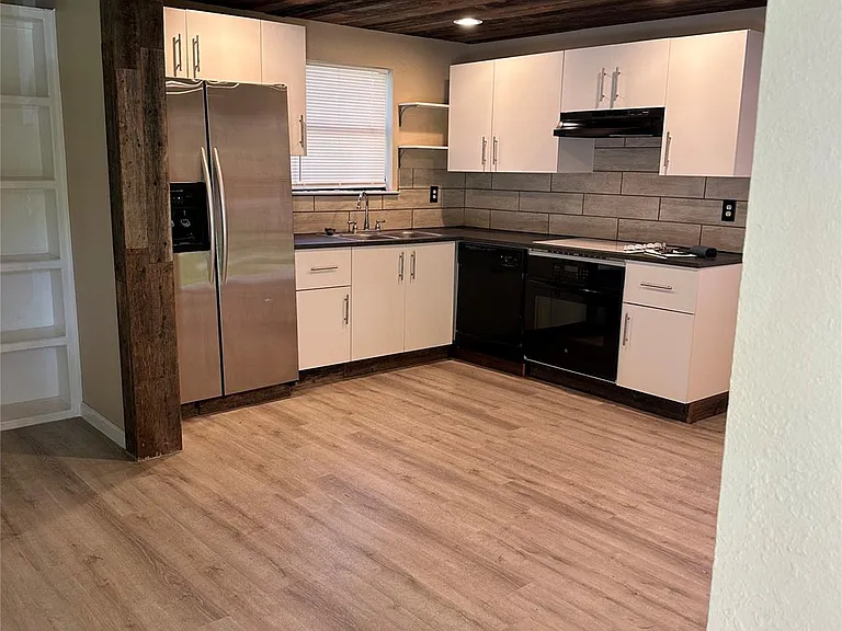 2808 Jadewood Ct #B — Photo 6