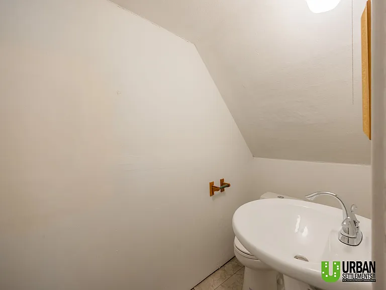 1122 S Walnut St #D — Photo 11