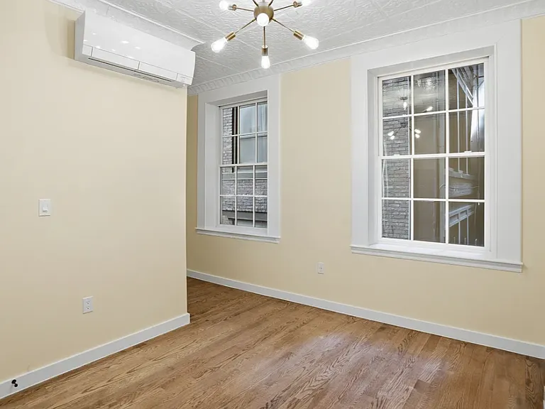 63 Nassau St #Penthouse 2 — Photo 10