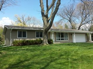 5102 Dorsett Dr, Madison, WI 53711