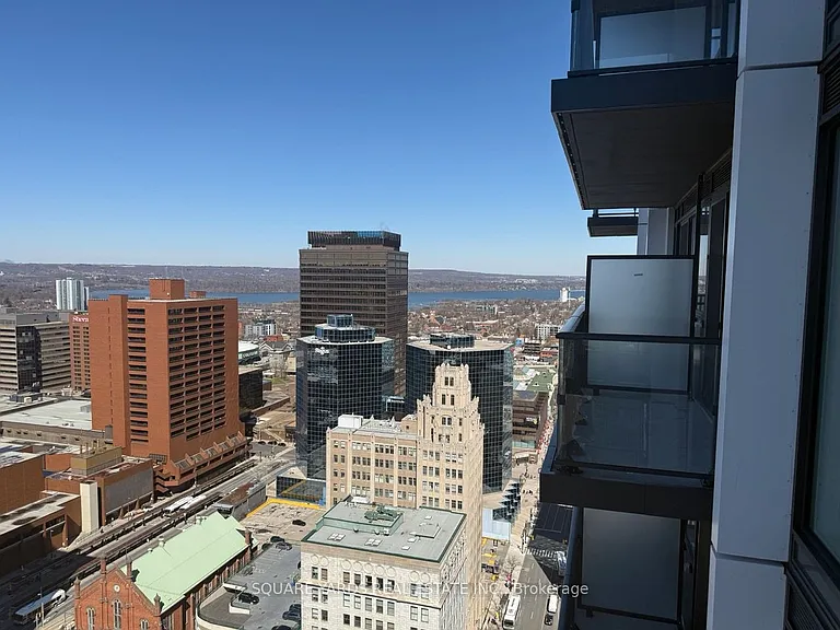 75 James St S #2814 — Photo 9
