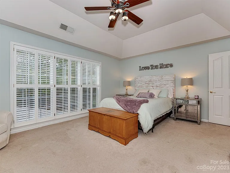 10828 Carmody Ct — Photo 21