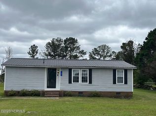 107 Brandie Rd, Maxton, NC 28364