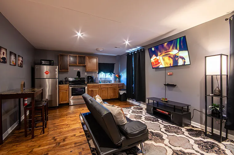 1 bed, 750 sqft, $2,500 — Photo 4