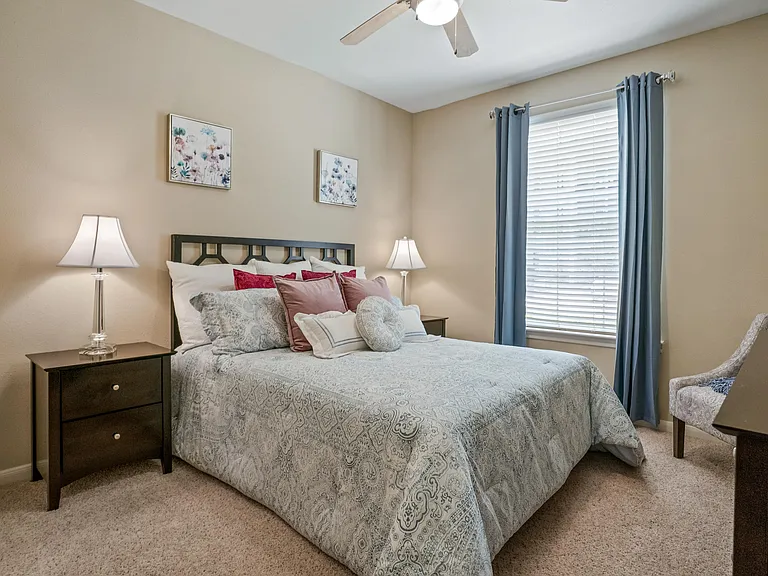 Riverwood Apartments — Photo 20