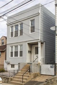 298 Pearsall Ave, Jersey City, NJ, 07305