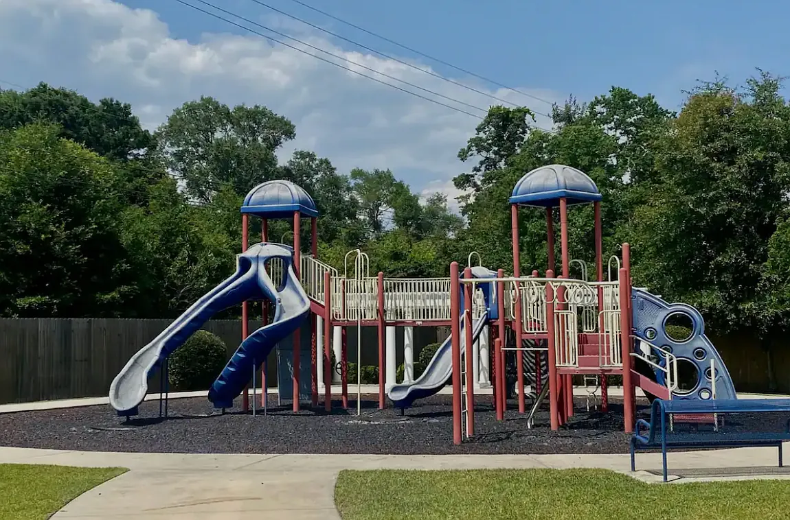 2 bed, $2,800 — Photo 2