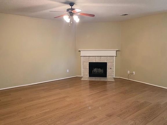 2nd image of 9949 Nixon Dr