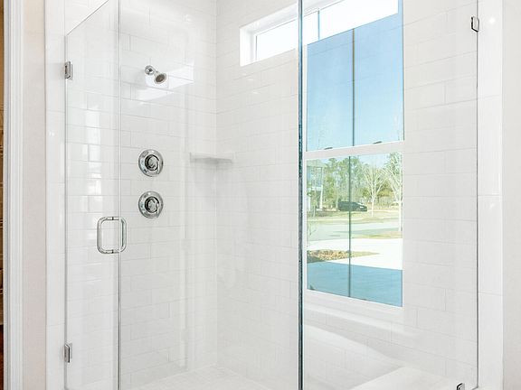 5th image of 210 Citrus Dr