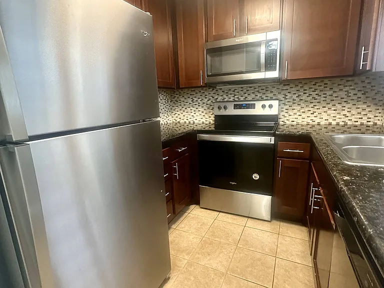 Terrace Trousdale Apartments — Photo 55