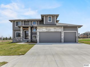 19005 Riviera Dr, Gretna, NE 68028