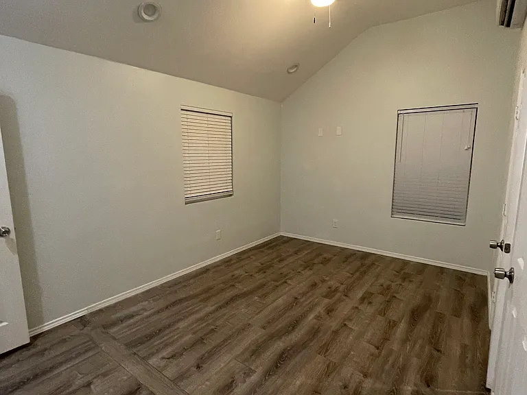 126 Deer Lake Dr #D — Photo 23
