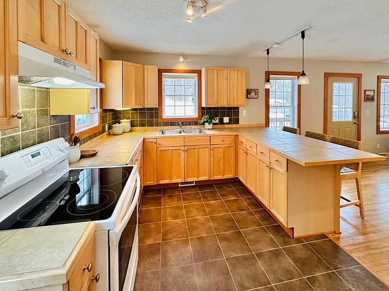 5958 Hillcrest Rd #5958 — Photo 7
