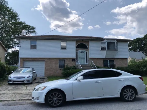 1288 Dekoven St, Rockville Centre, NY 11570