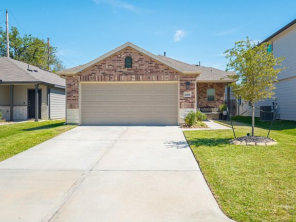 3rd image of 26106 Halwell Manor Ln