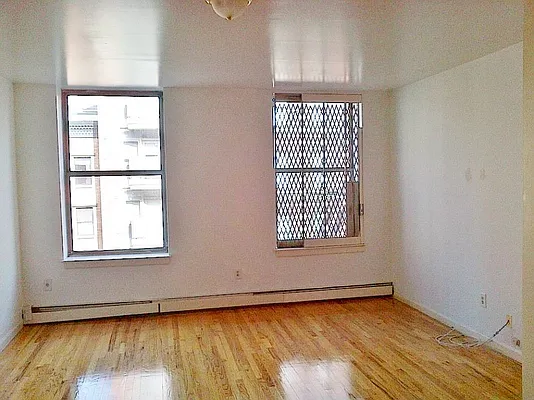 Rented by Bohemia Realty Group | media 12