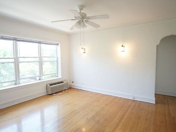 2nd image of 6144 N Hoyne Ave APT 3