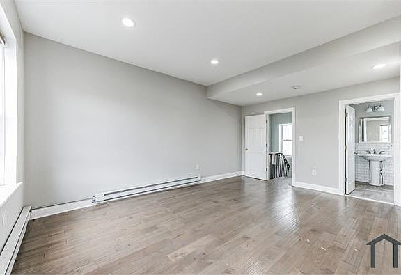 5th image of 2014 N 8th St Unit 2