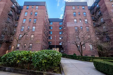 Sold by Venezia Realty Group LLC