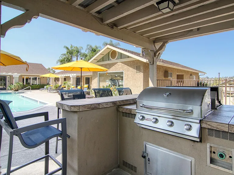 Lakeview Village — Photo 15