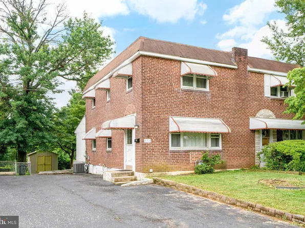 336 Holland St, Crum Lynne, PA 19022