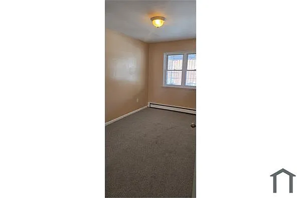 Building Photo - 718 Soundview Ave #2