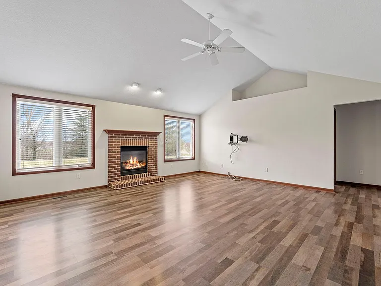 3510 Flowing Brook Dr — Photo 36