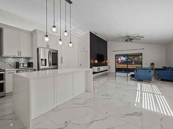 2nd image of 5310 Kim Ct