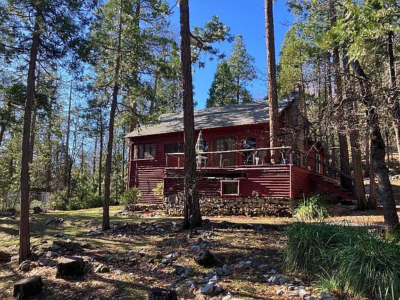 3rd image of 22650 Fuller Rd