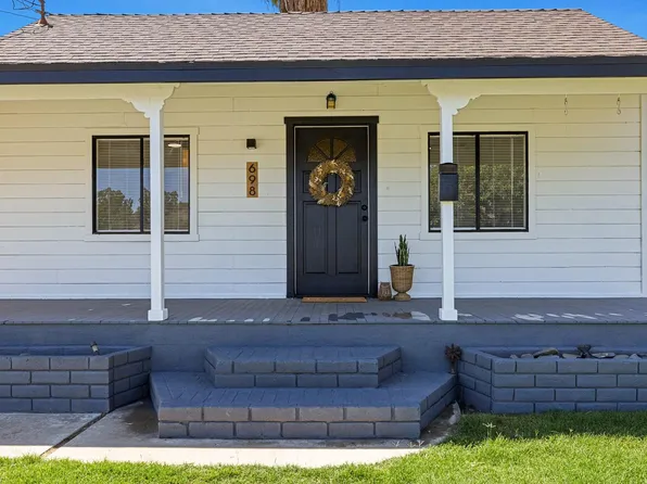 698 E Pleasant St, Coalinga, CA 93210