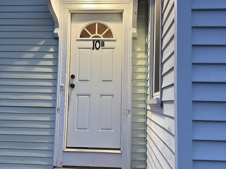 10 Worcester St #B — Photo 3