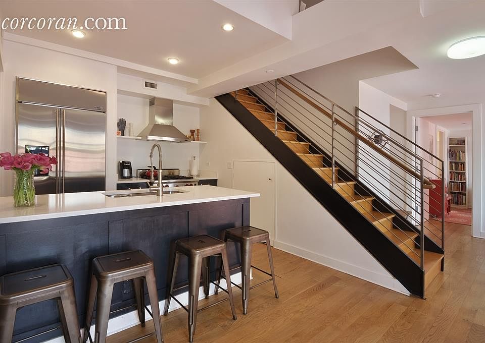 1st image of 401 Hicks St #B-6e