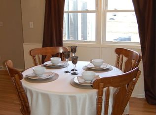 5829 N Old Orchard Dr, Peoria, IL 61614