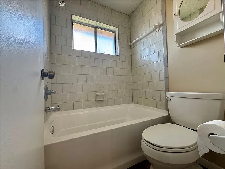 9831 Shell Rock Rd — Photo 22